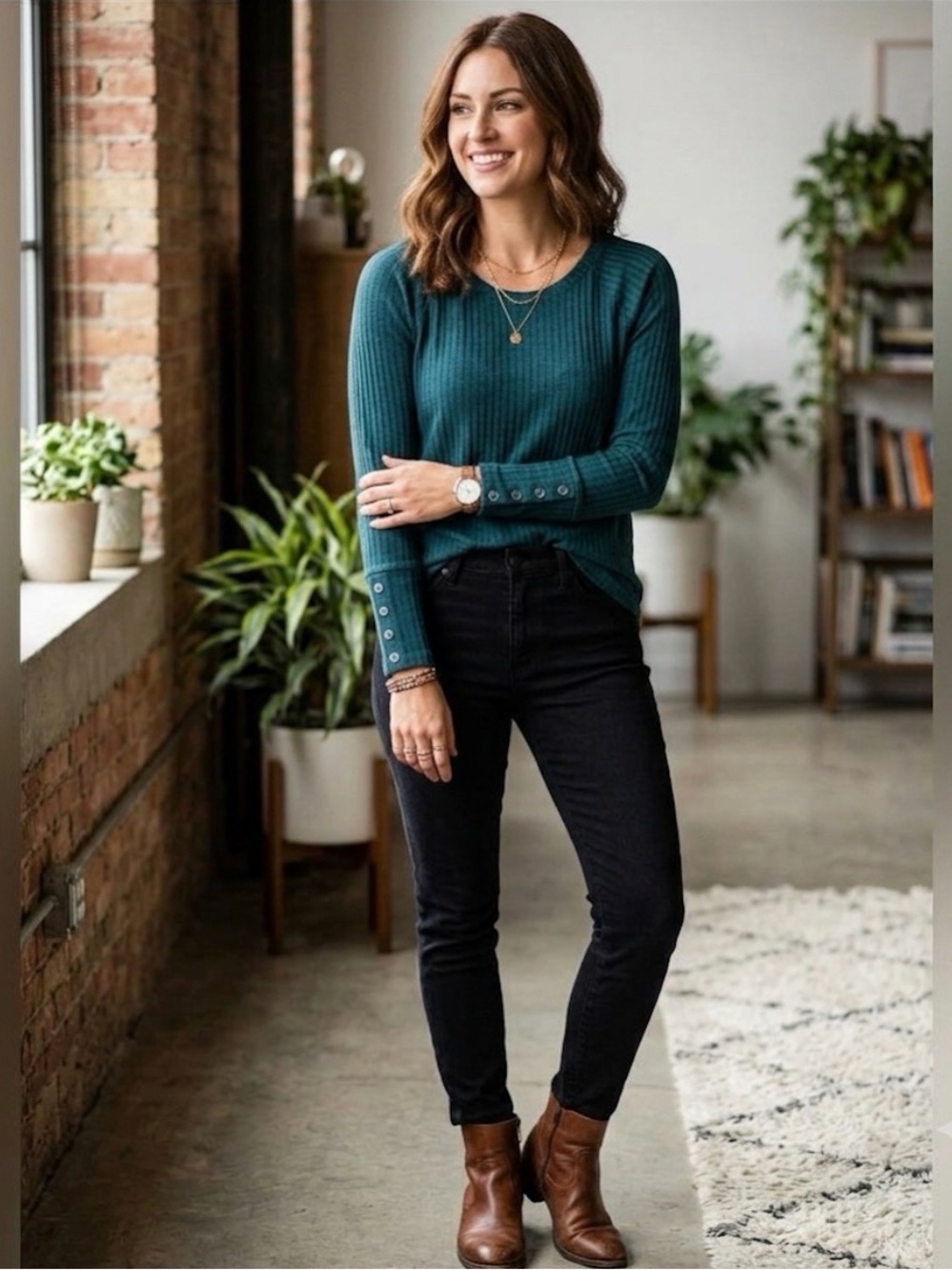 Chaser Waffle Knit Thermal Long Sleeve Shirt Size Small. 4 Button Sleeves.